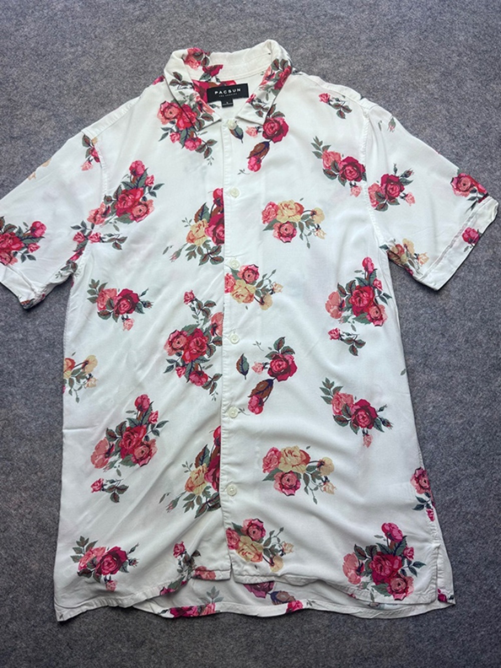Vintage PacSun Los Angeles Floral Button-Up Short Sleeves Shirt - Size S (A220)